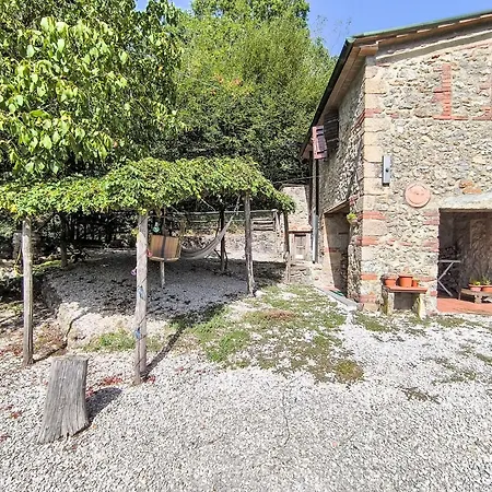 Holiday home Holiday Il Grillo Parlante By Interhome